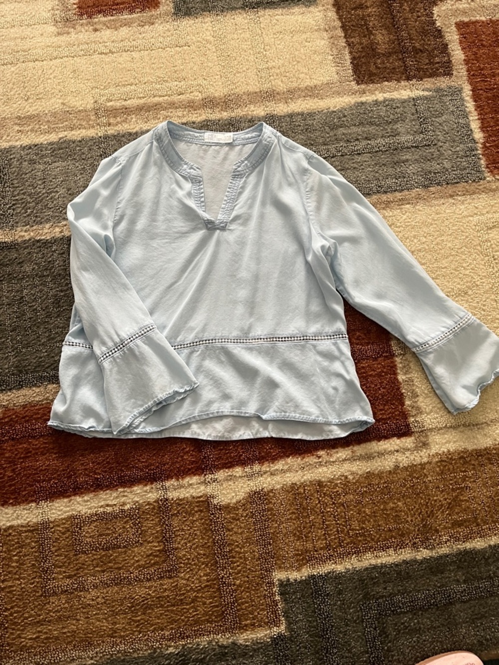 Time and Tru Light Blue Split V-Neck Tunic Top